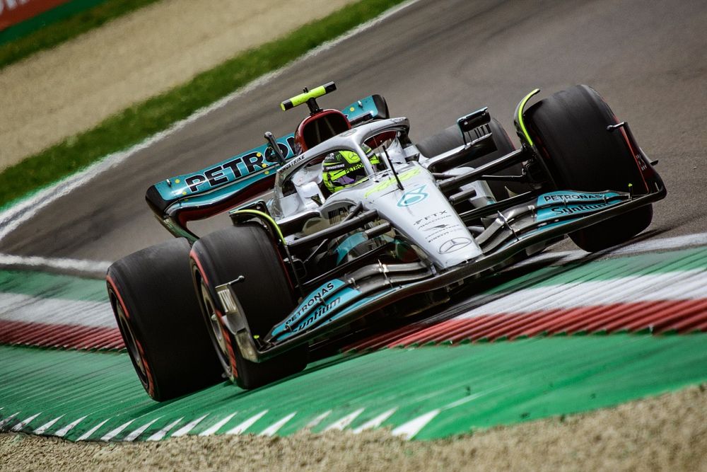 Mercedes brain drain not behind F1 slump, says Wolff