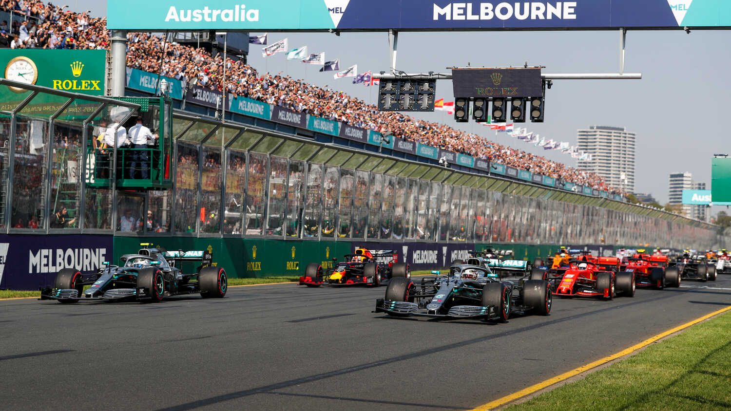 Australian-GP-start-2019_cec5a7870ed110198cefa527308d9a45.jpg