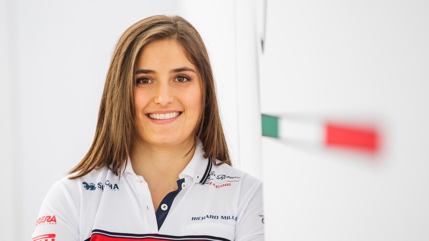 Tatiana-Calderon-Alfa-Romeo-Formula-1-15.jpeg