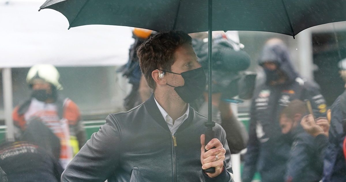 romain-grosjean-umbrella-belgium-planetf1-1200x630.jpg