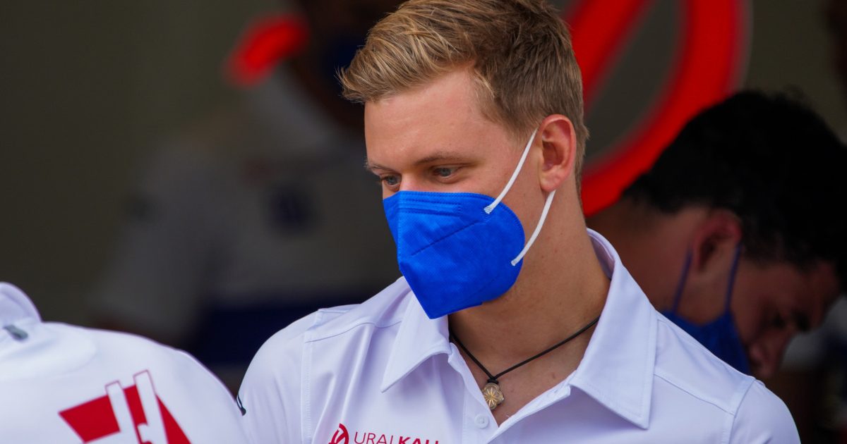 mick-schumacher-haas-mask-planetf1-1200x630.jpg