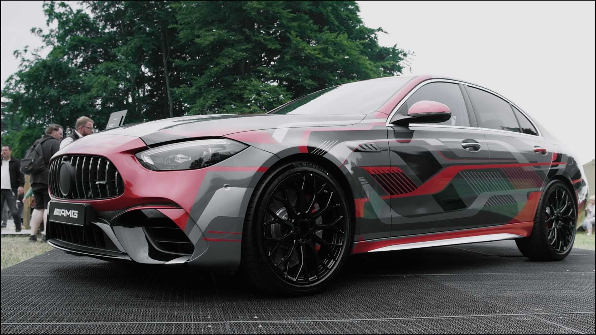 2023-mercedes-amg-c63-at-goodwood-fos-2022 (3).jpg