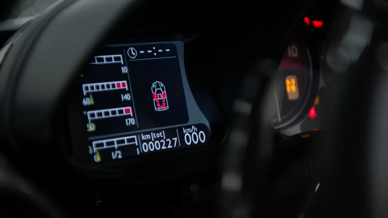 2003-Ferrari-Enzo1340766_.jpg