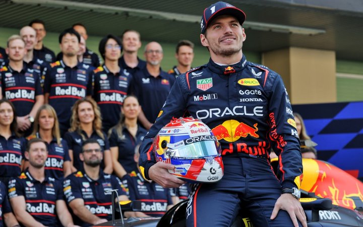 Verstappen Abu Dhabi Sun