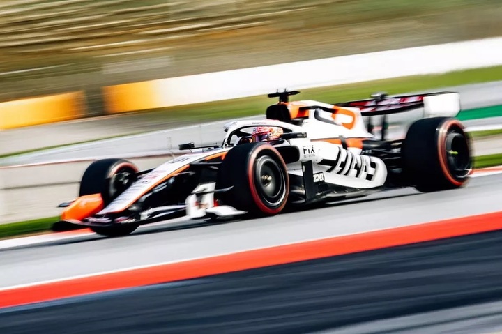 esteban-ocon-haas-2.jpg