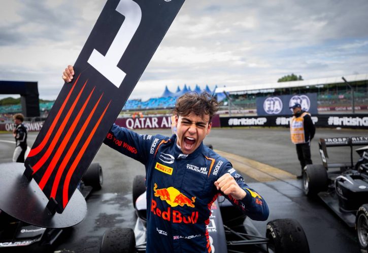 F1 - 马尔科盛赞红牛新星林德布拉德：纯速度铸就未来冠军 - Inka Sports 茵佳体育在线网