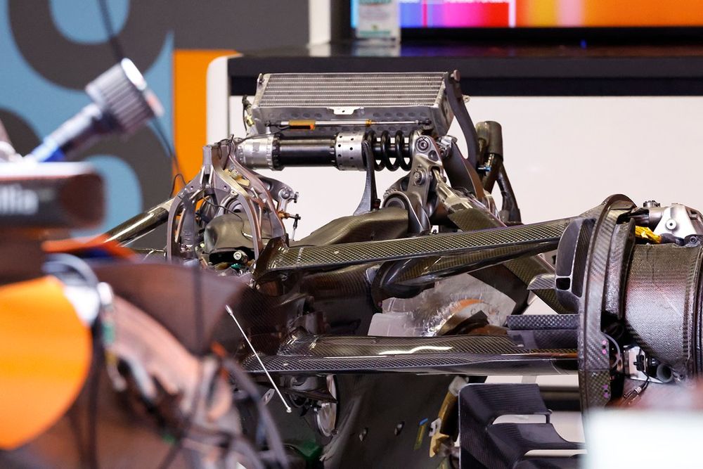 McLaren MCL60 detail