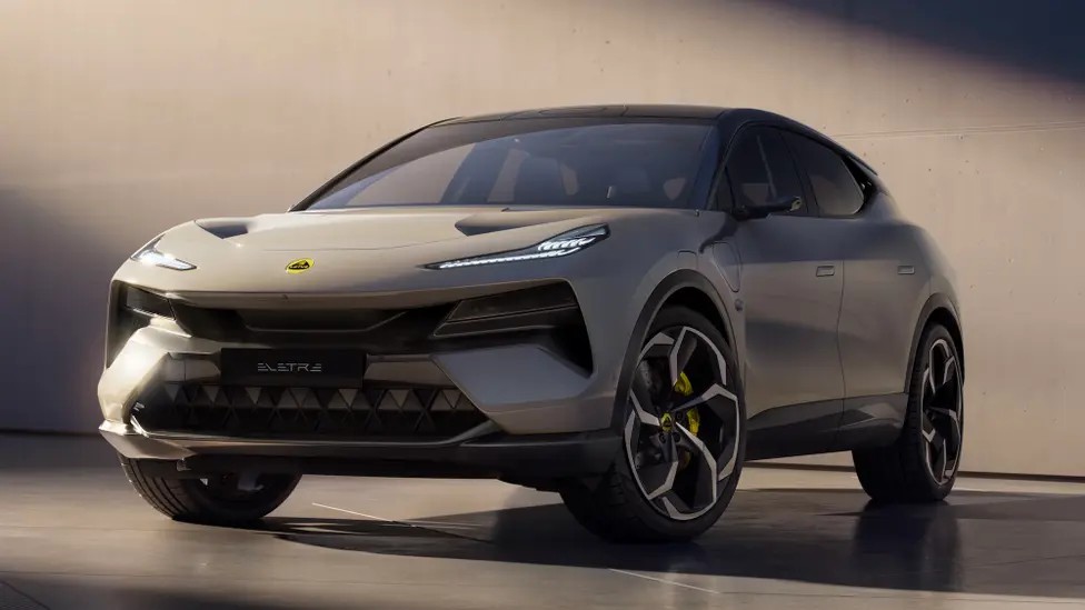Lotus Eletre hero image_1.jpg