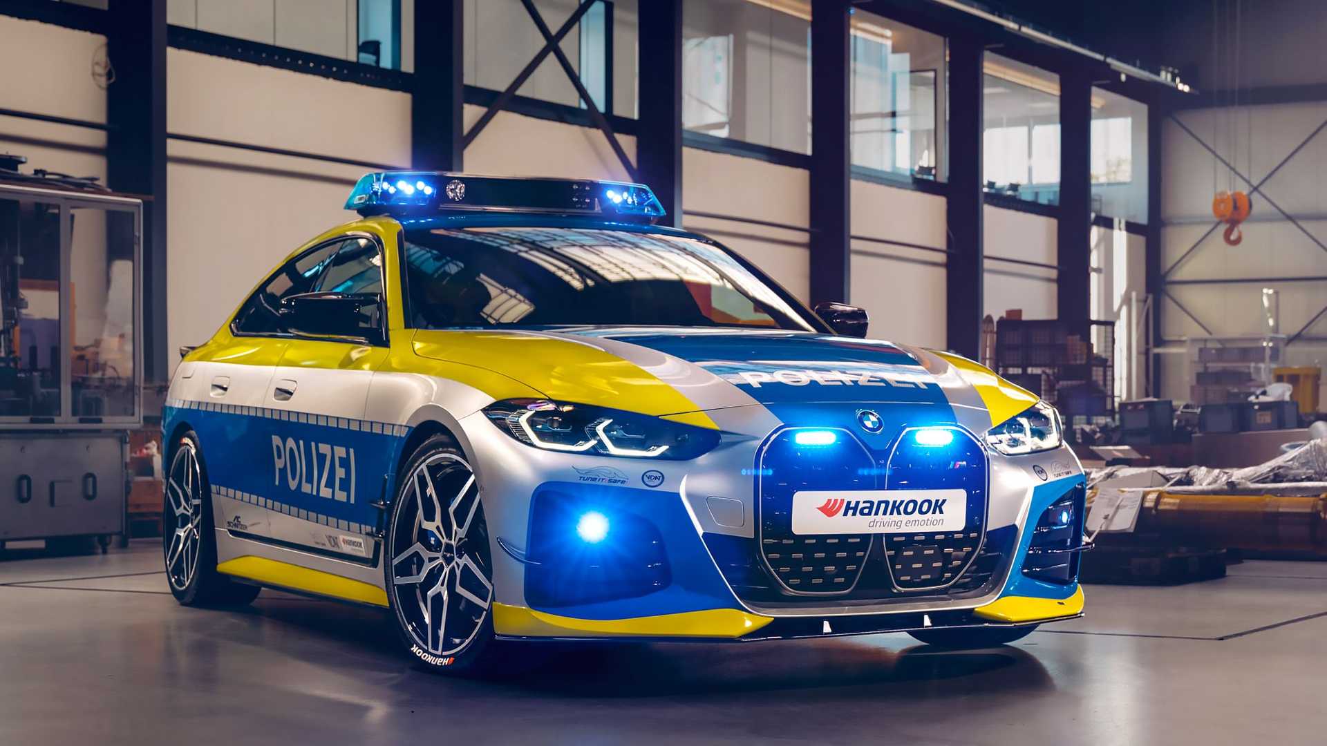 bmw-i4-by-ac-schnitzer-tune-it-safe--polizeifahrzeug-2022 (6).jpg