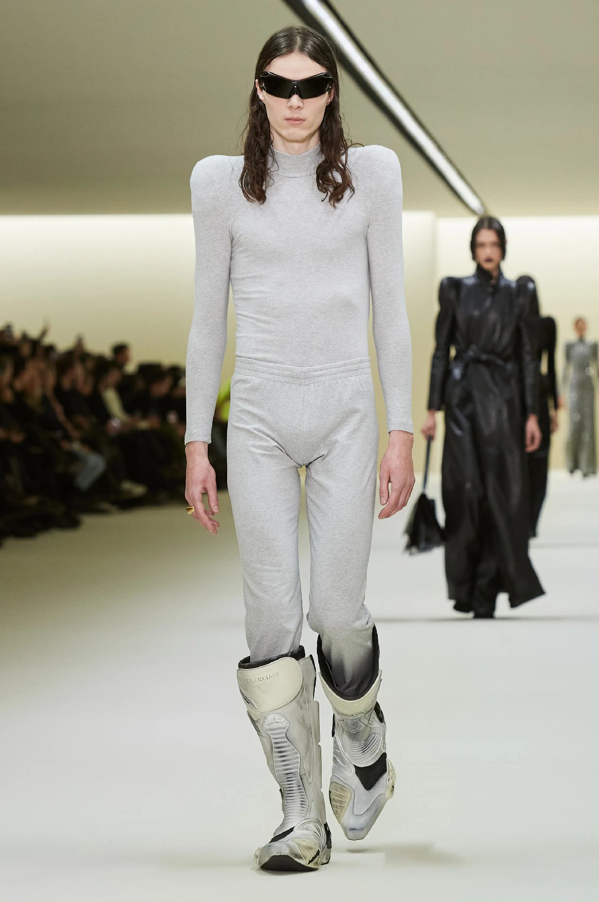00046-balenciaga-fall-2023-ready-to-wear-credit-gorunway.jpg